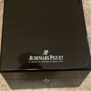 AP AUDRMARS PIGUET AUTHENTIC WATCH BOX SND CASE